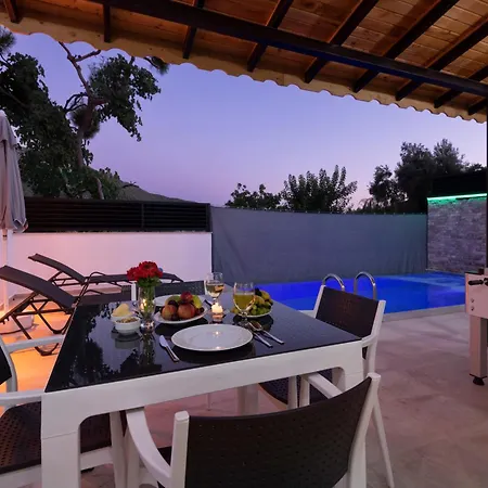 فيلة Mini Zeybek